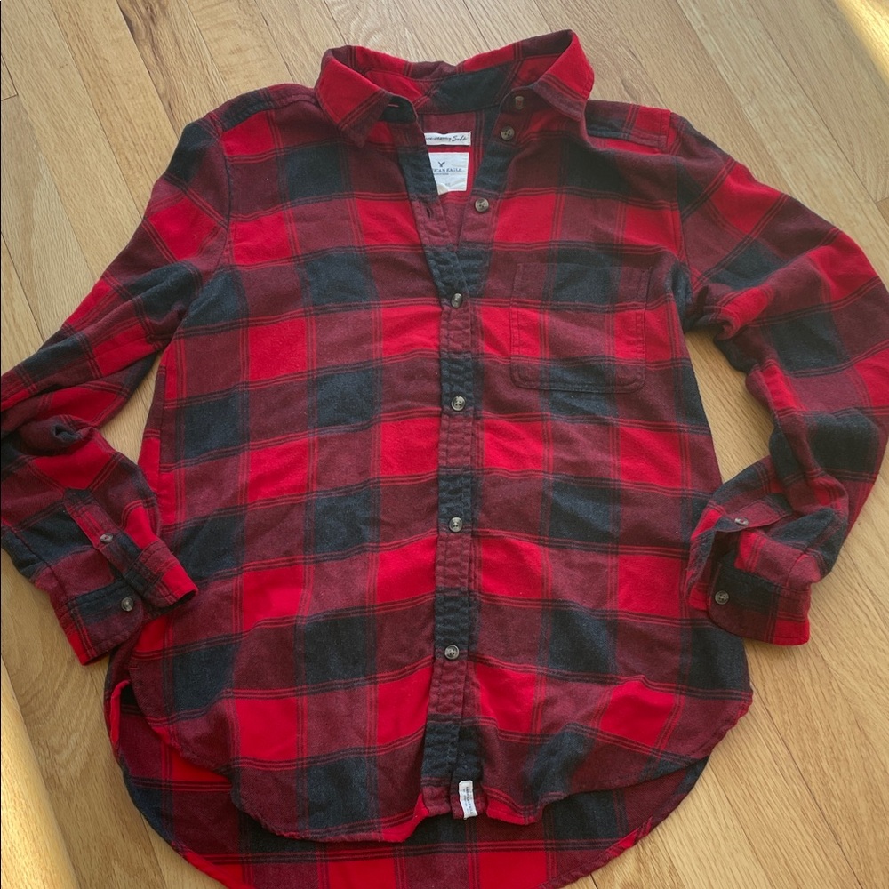 American Eagle Women’s Boyfriend Fit Flannel Shirt